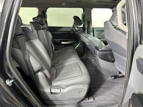Used 2024 Kia EV9 Wind image 27