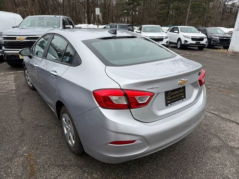 Used 2018 Chevrolet Cruze LS image 14