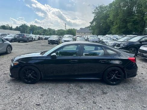 Used 2022 Honda Civic Sport image 2