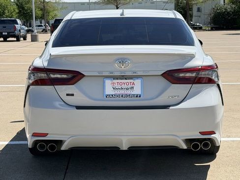 Used 2022 Toyota Camry XSE image 5