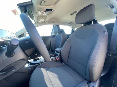 New 2026 Kia K4 FWD image 19