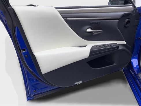 Used 2021 Lexus ES 350 F Sport w/ Special Edition image 31