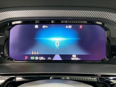 Used 2024 Volkswagen Atlas Cross Sport SEL Premium R-Line image 25