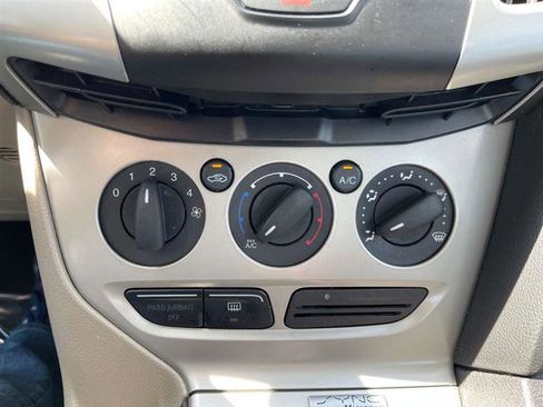 Used 2014 Ford Focus SE image 26