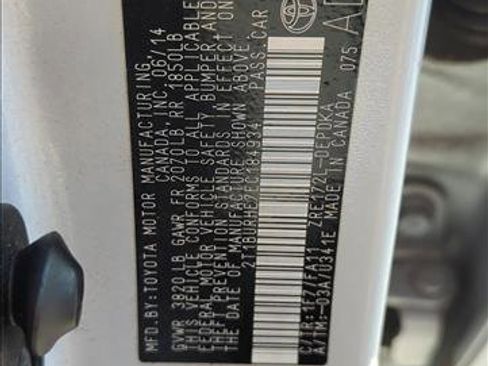 Used 2014 Toyota Corolla L image 30