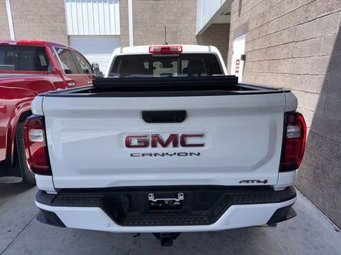 Used 2024 GMC Canyon AT4 w/ AT4 Premium Package AWD/4WD image 3
