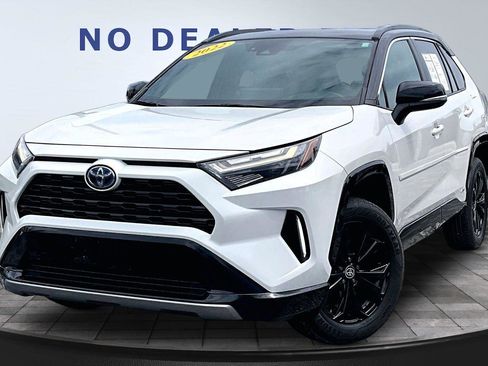 Used 2022 Toyota RAV4 XSE w/ XSE Grade Weather Package AWD/4WD image 1
