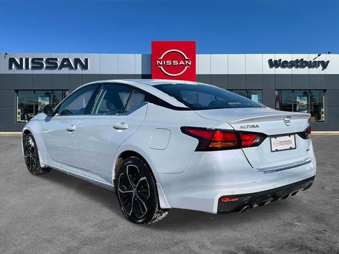 Used 2023 Nissan Altima 2.5 SR image 7