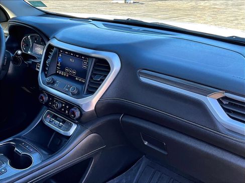 Used 2023 GMC Acadia SLT w/ Elevation Edition image 22