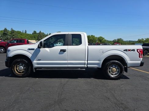 Used 2017 Ford F150 XL w/ Equipment Group 101A Mid image 4