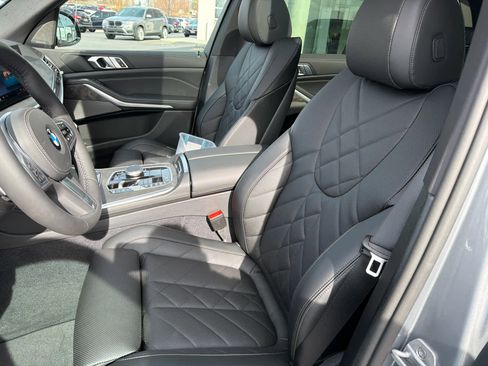 New 2026 BMW X5 xDrive40i w/ M Sport Package AWD/4WD image 22