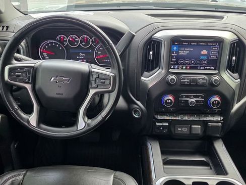 Used 2020 Chevrolet Silverado 1500 LT Trail Boss AWD/4WD image 17