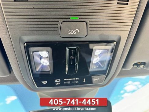 Used 2023 Volkswagen ID.4 Pro S RWD image 13