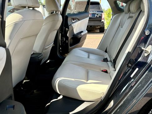 Used 2019 Honda Insight Touring image 16