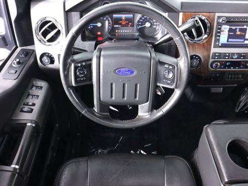 Used 2011 Ford F250 Lariat w/ Lariat Ultimate Pkg AWD/4WD image 35