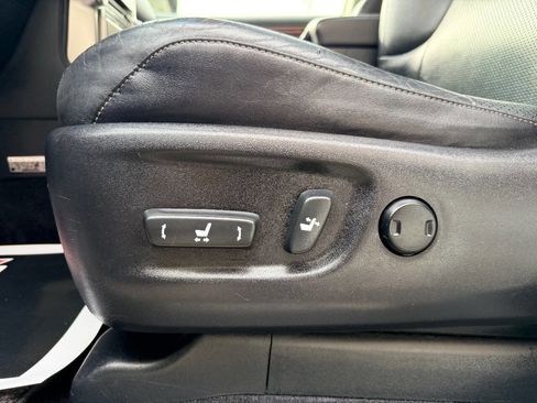 Used 2012 Lexus GX 460 Premium image 18