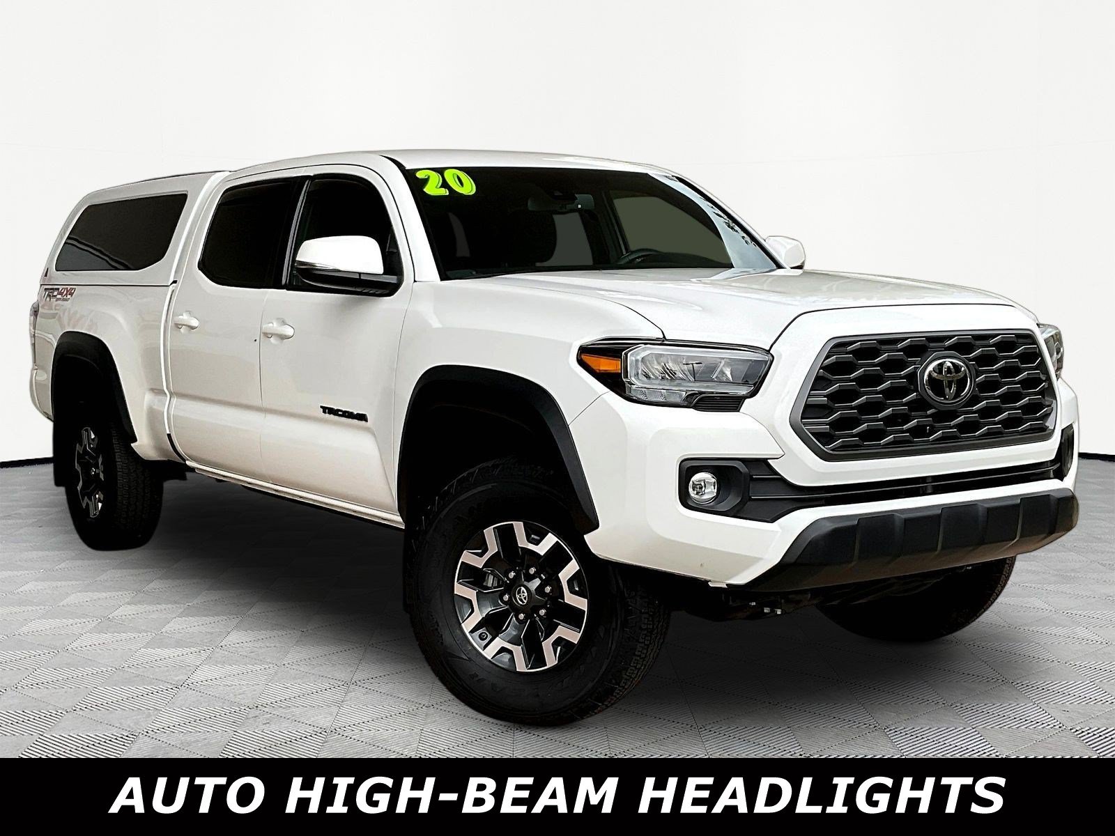 Used 2020 Toyota Tacoma TRD Off-Road w/ Technology Package AWD/4WD image 3