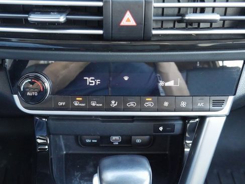 Used 2023 Kia Seltos SX w/ SX Sunroof Package image 22