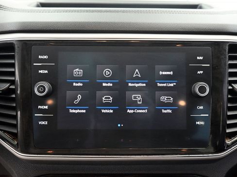 Used 2019 Volkswagen Atlas SEL Premium image 11