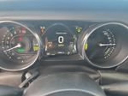 Used 2023 Jeep Wrangler Unlimited Sahara AWD/4WD image 13