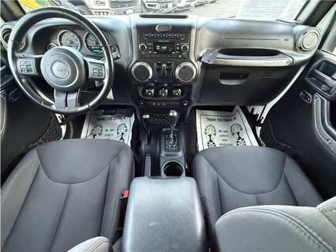 Used 2017 Jeep Wrangler Sport image 29