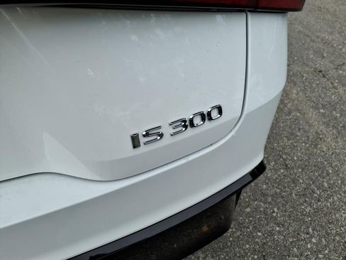 New 2025 Lexus IS 300 F Sport image 5