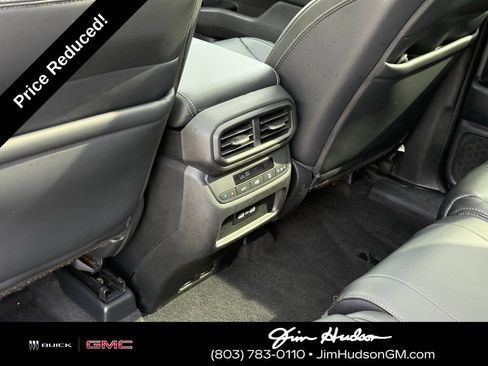 Used 2023 Honda Pilot Touring image 27