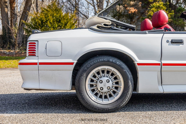 Used 1987 Ford Mustang GT RWD image 10