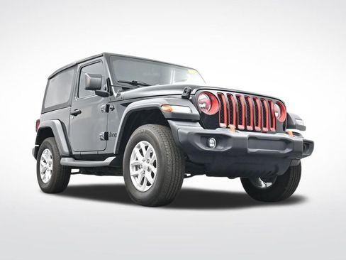 Used 2023 Jeep Wrangler Sport S image 28