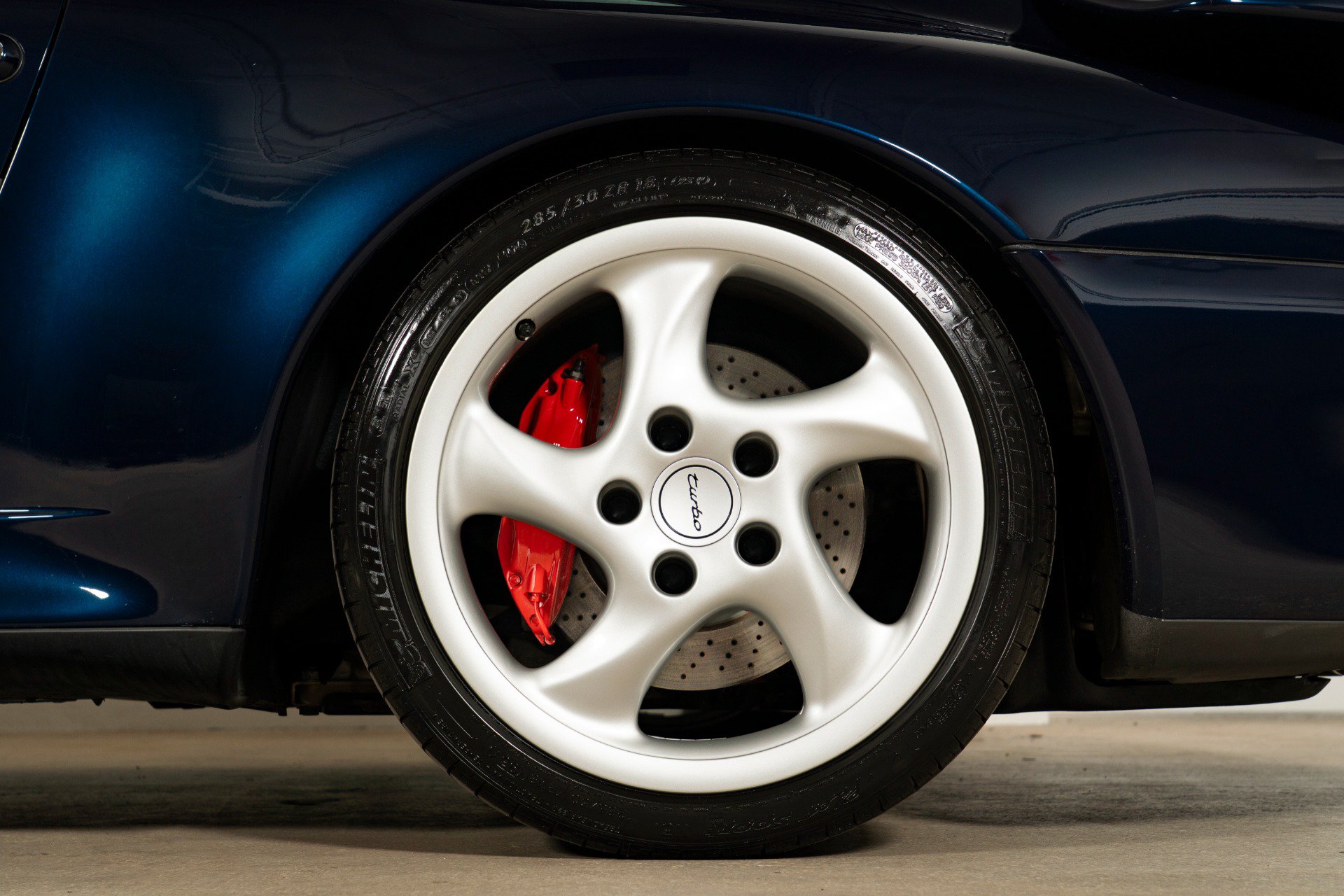 Used 1998 Porsche 911 image 43