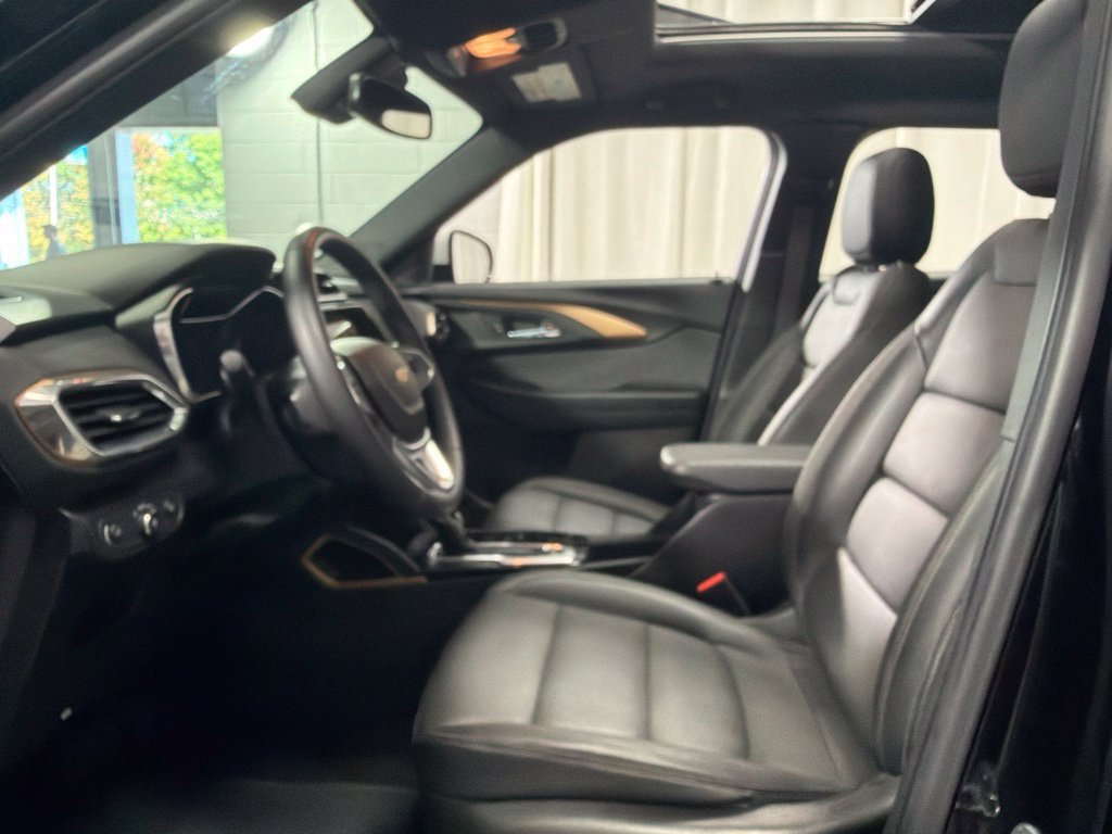 Used 2021 Chevrolet TrailBlazer ACTIV w/ Sun and Liftgate Package AWD/4WD image 18