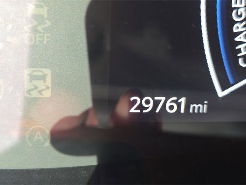 Used 2025 Toyota Camry XSE image 11