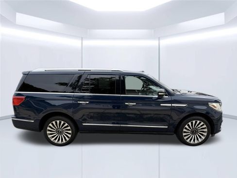 Used 2019 Lincoln Navigator L Reserve AWD/4WD image 4