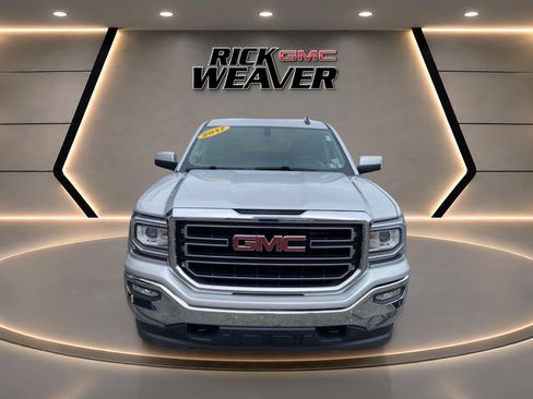 Used 2017 GMC Sierra 1500 SLE w/ SLE Value Package AWD/4WD image 10