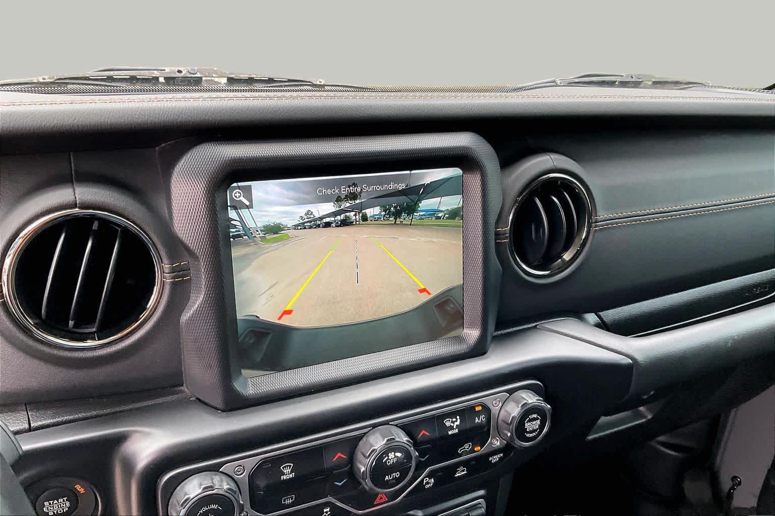 Used 2022 Jeep Gladiator Overland AWD/4WD image 26
