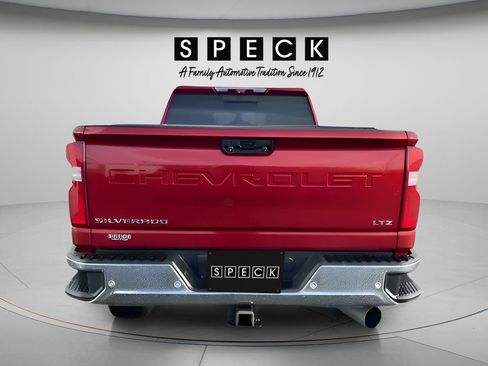 Used 2022 Chevrolet Silverado 2500 LTZ w/ LTZ Plus Package AWD/4WD image 5