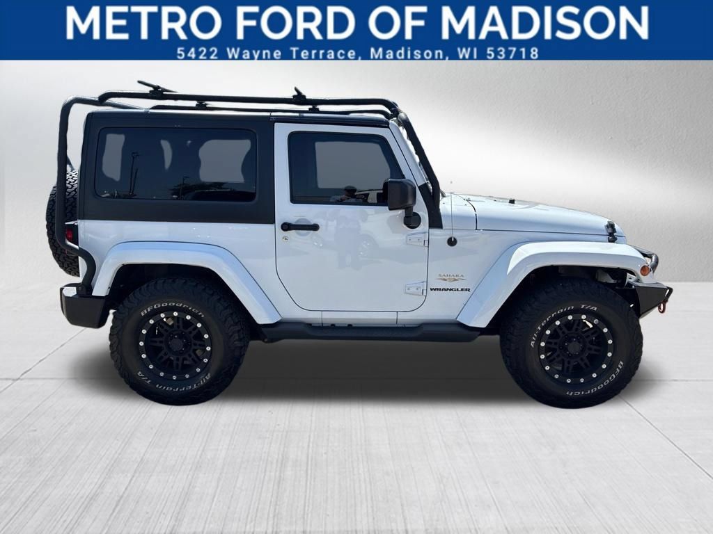 Used 2015 Jeep Wrangler Sahara AWD/4WD image 6