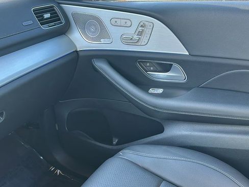 Used 2024 Mercedes-Benz GLS 450 4MATIC image 29