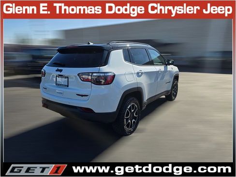 New 2026 Jeep Compass Trailhawk image 4