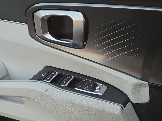 Used 2025 Kia Sorento S w/ Panoramic Sunroof Package FWD image 17