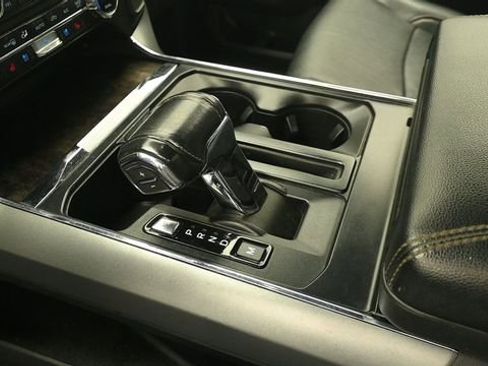 Used 2021 Ford F150 Lariat AWD/4WD image 23