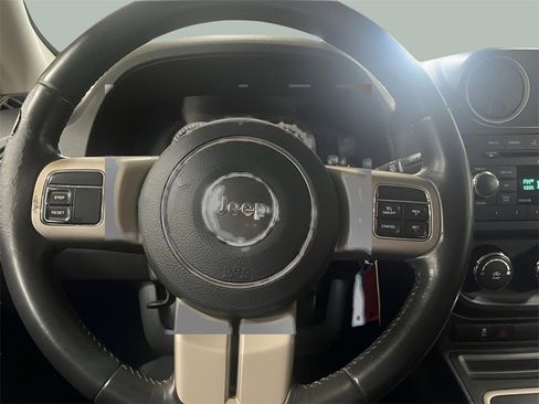 Used 2016 Jeep Patriot 75th Anniversary w/ Power Value Group image 21