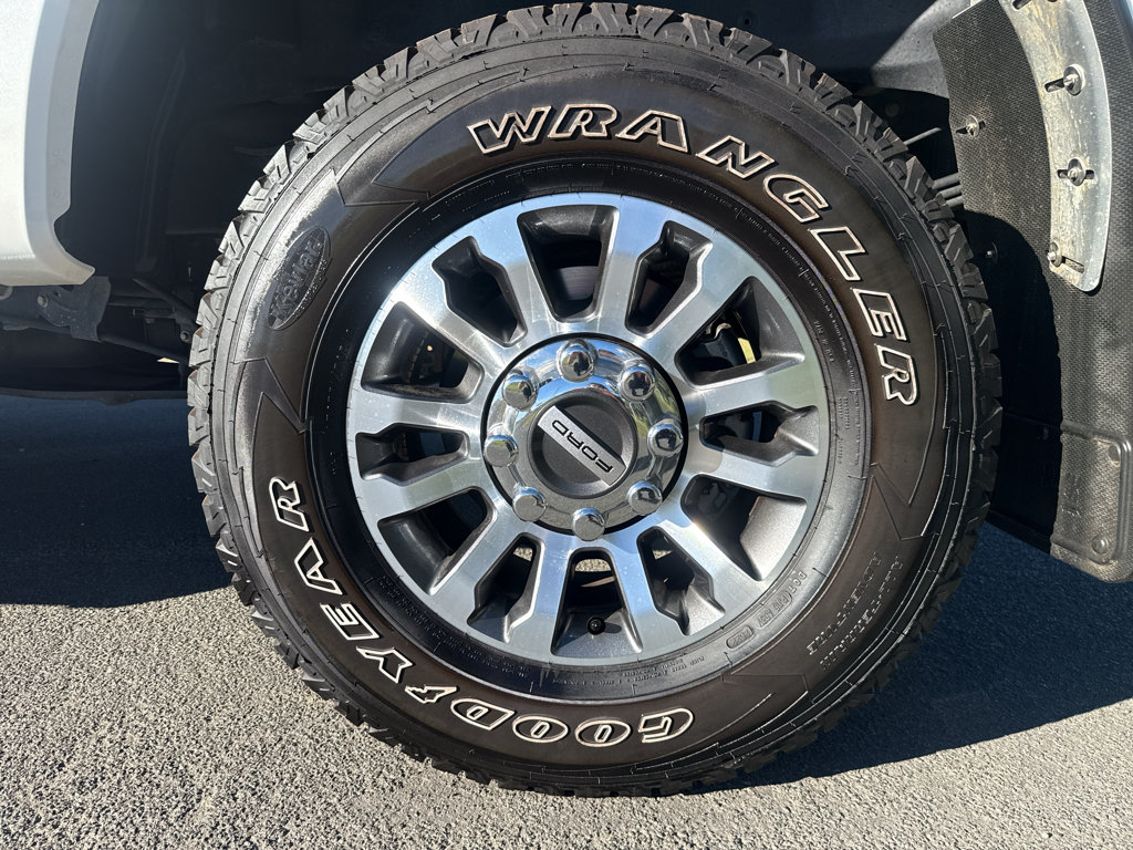 Used 2022 Ford F350 Lariat w/ Lariat Ultimate Package AWD/4WD image 11