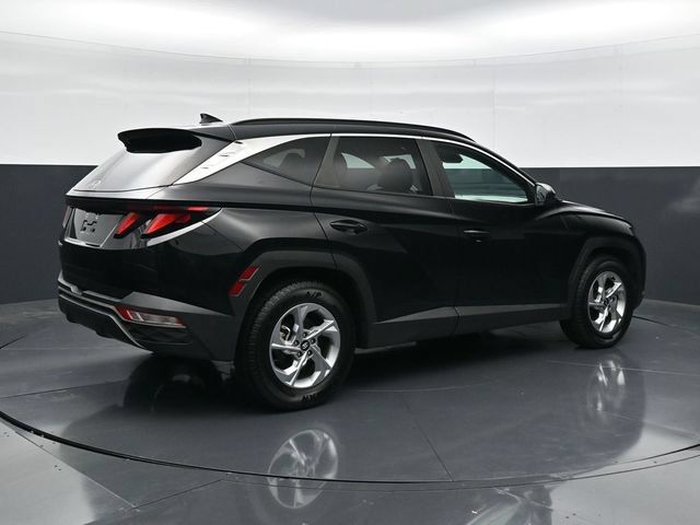 Used 2024 Hyundai Tucson SEL FWD image 2