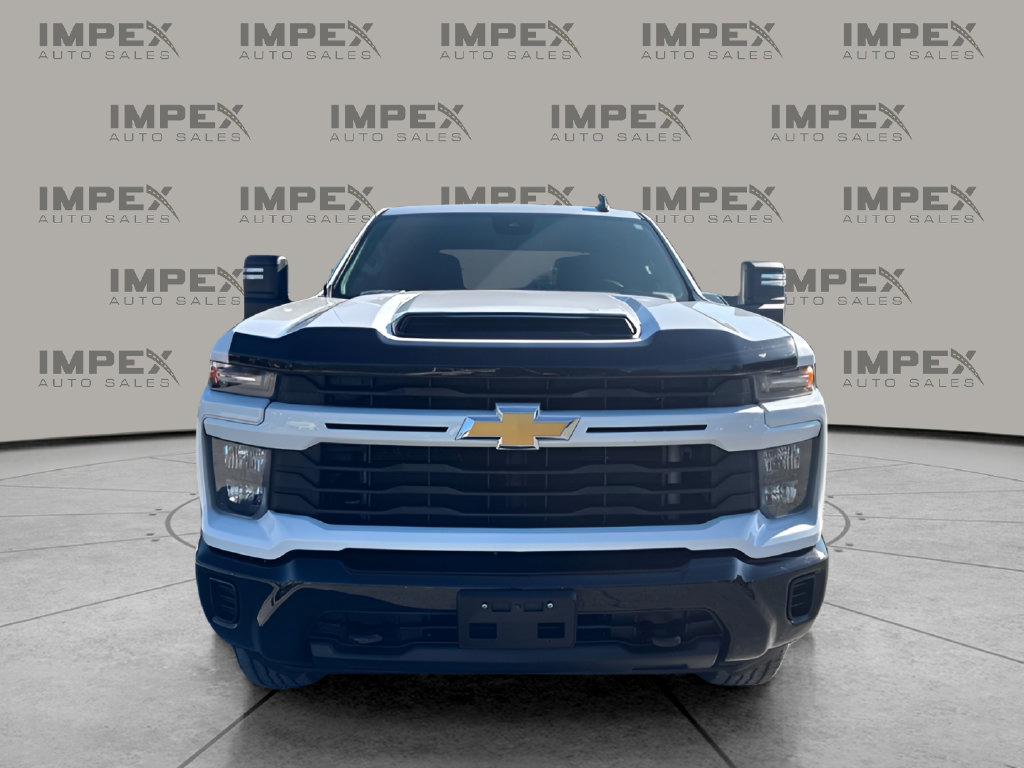 Used 2024 Chevrolet Silverado 2500 Custom w/ Snow Plow Prep/Camper Package AWD/4WD image 8