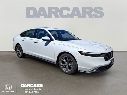 Used 2023 Honda Accord EX image 1