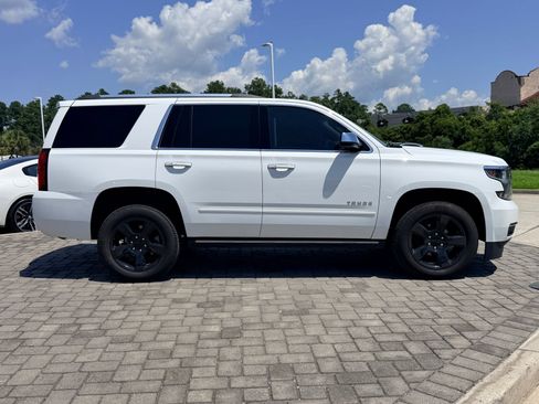 Used 2020 Chevrolet Tahoe Premier AWD/4WD image 8