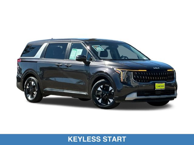 Used 2026 Kia Carnival LXS FWD image 2