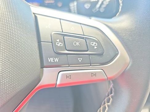 Used 2022 Volkswagen Taos SE AWD/4WD image 18
