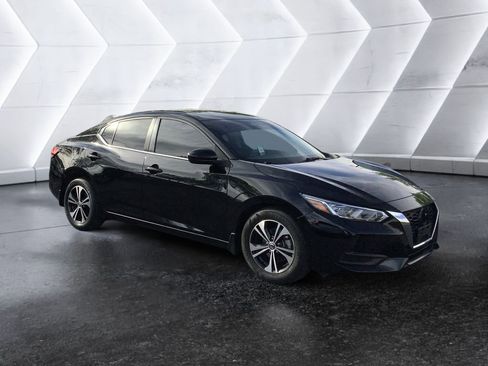 Used 2022 Nissan Sentra SV image 1